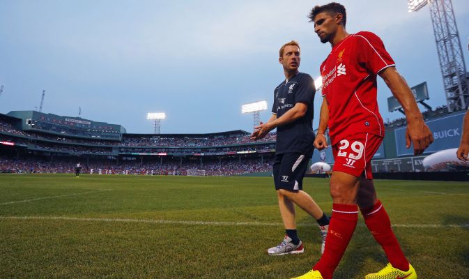 Napoli, doppio obiettivo a Liverpool: Leiva e Borini