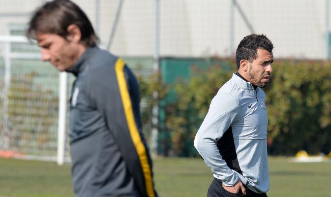 Visto il grande vantaggio in classifica in serie A sulla Roma e l’importanza, la difficoltà della sfida con i viola, cambiereste strategia e modo di utilizzare il turnover? Voi cosa fareste?