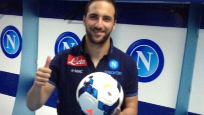 Higuain, tripletta show: «Benitez ha fiducia in me»
