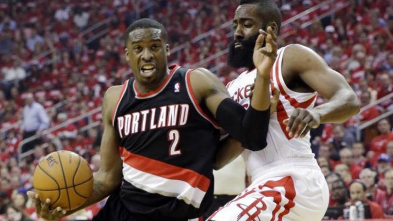 Harden rilancia Houston, Johnson piega Toronto