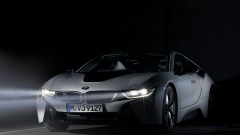 Un cast da Oscar per BMW i8