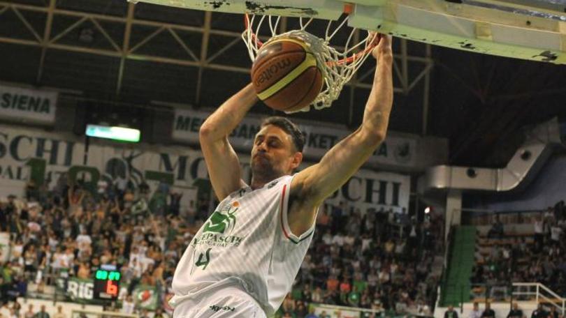 Basket Serie A, Ress e Haynes portano Siena in semifinale