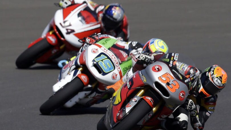 Moto2, nel warm up Folger il migliore