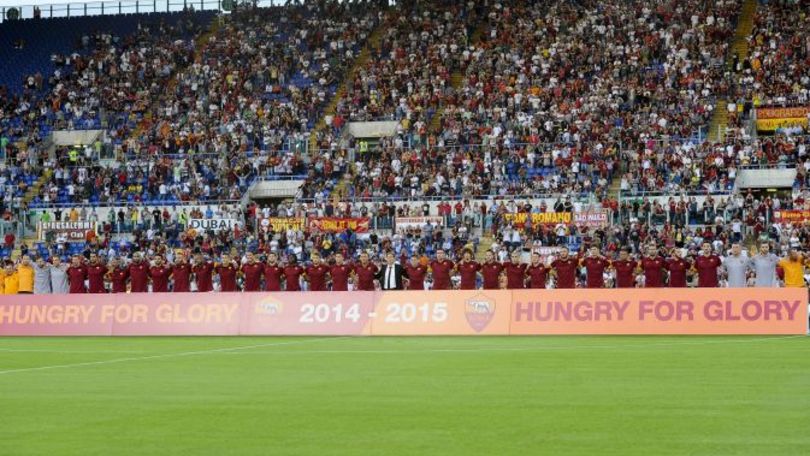 Roma presentata all'Olimpico, cori contro i napoletani