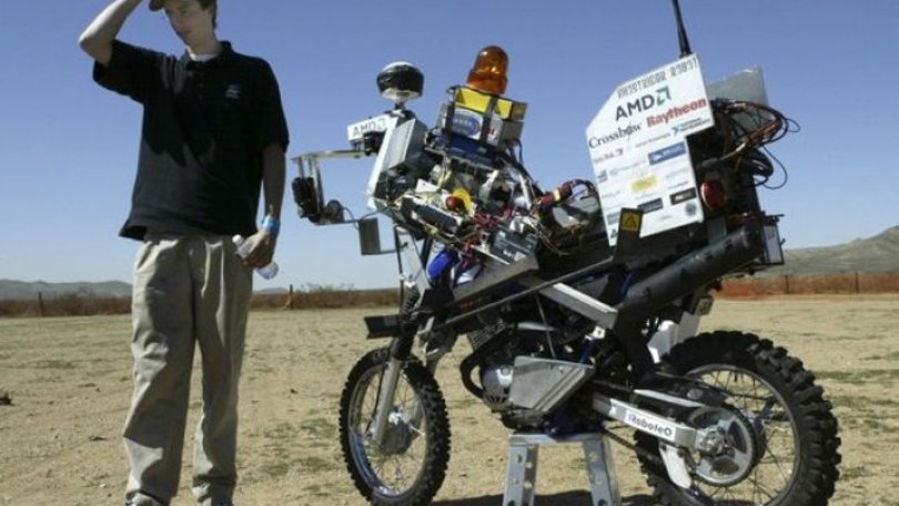 Google: pronta la moto che si guida da sola?