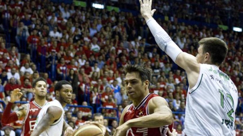 Basket Serie A, Milano prolunga con Cerella