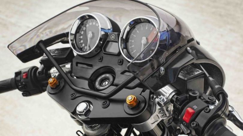 Yamaha XJR1300: Racer in stile Deus