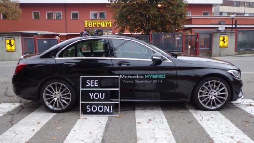 Mercedes, 'intrusione' a Maranello, «Ci vediamo presto»