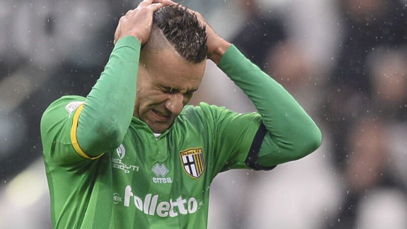 Parma, frattura al perone per Ghezzal