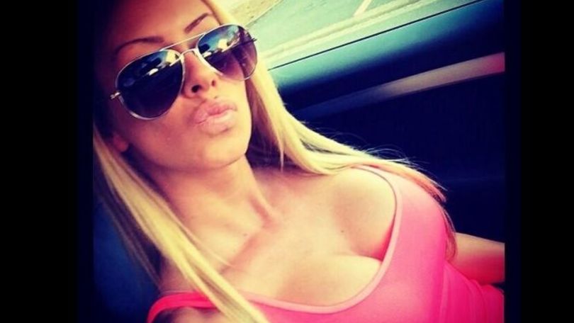 Foto Diana, la sexy compagna di Holebas