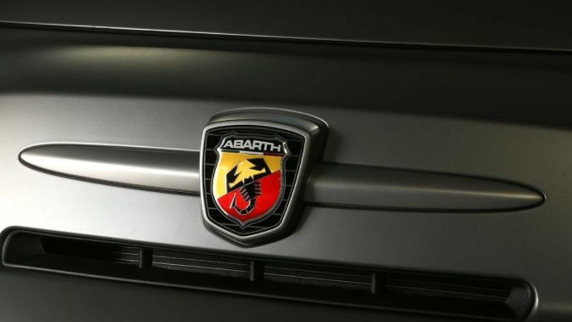 Abarth 695 Biposto, piccola furia