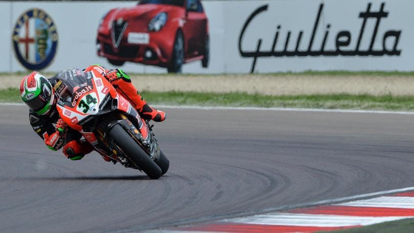 Sbk Ducati, Giugliano: «Avevo tanta voglia di risalire in moto»