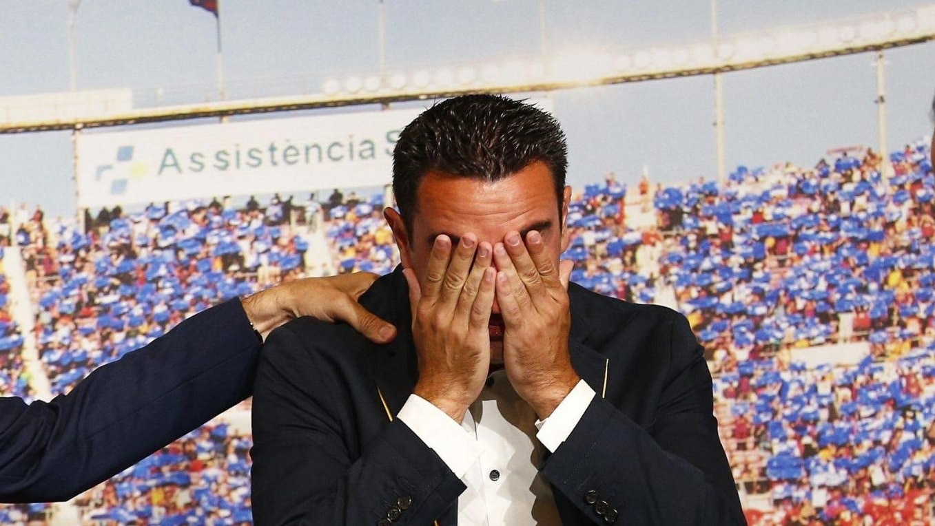 Xavi in lacrime per l'addio al Barcellona