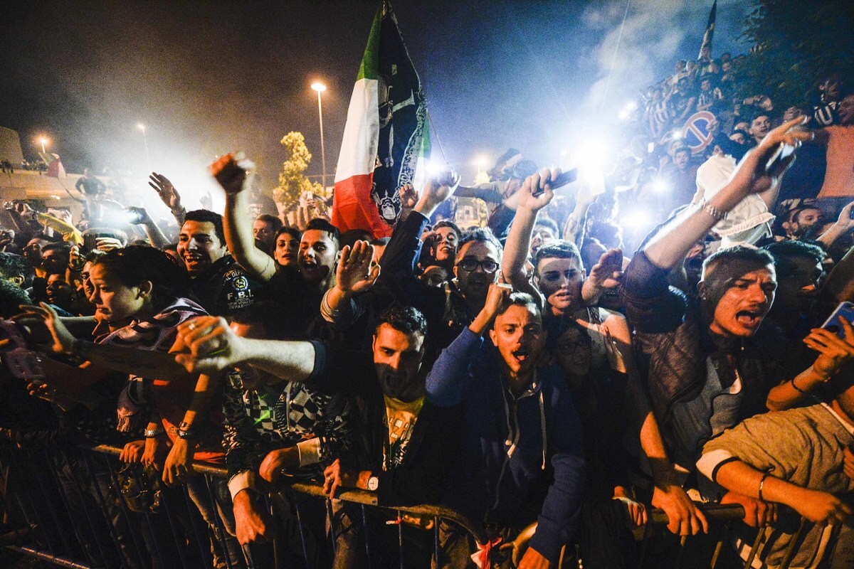 Berlino, caos fra i tifosi sugli orari delle partenze