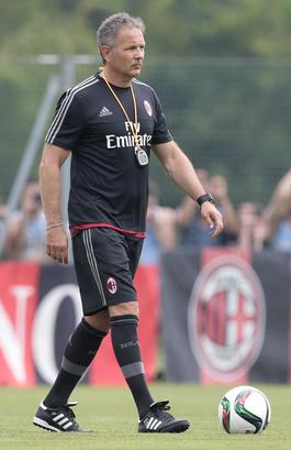 Milan: Mihajlovic, Mexes? Must change