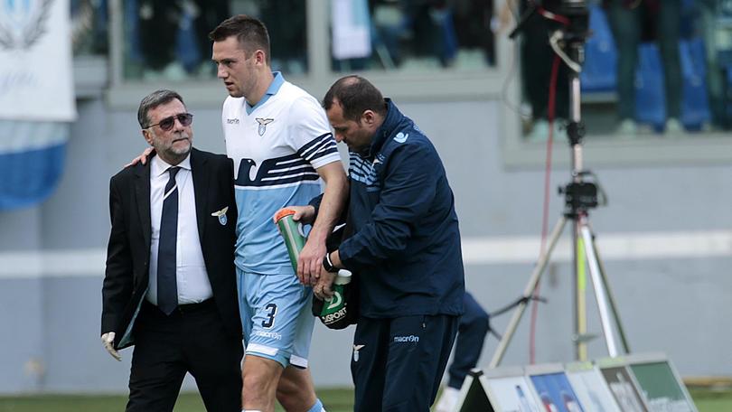 Lazio, De Vrij operato: si ferma per sei mesi