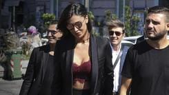 Belen da favola, che look sensuale a Napoli!