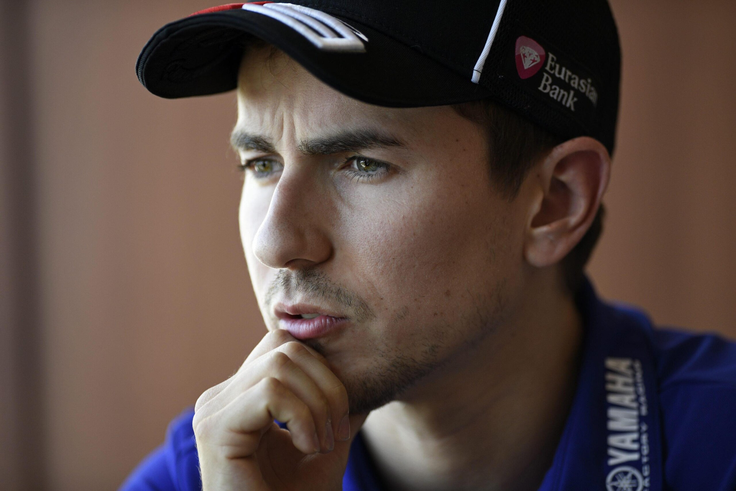 MotoGp, Lorenzo: «Normale che Yamaha preferisca Rossi»