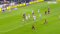 Juventus-Torino, Bovo risponde a Pogba. La fotosequenza