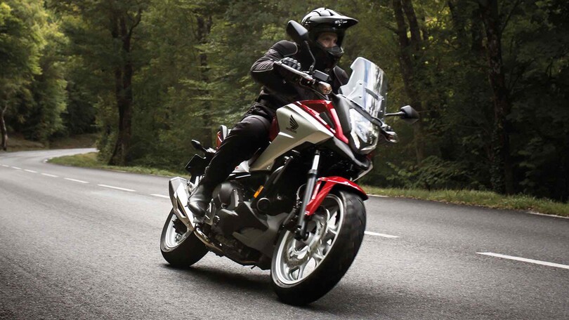 Honda NC750X pensa da "grande"
