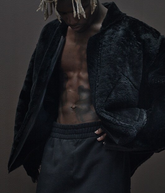 Essenziale e componibile la collezione adidas Originals by Kanye West