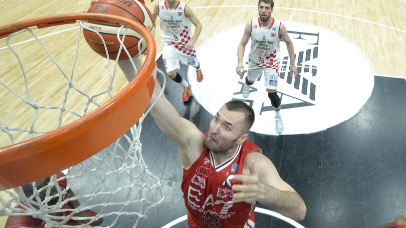 Basket, scudetto: Milano favorita, trionfo Reggio Emilia a 4,00