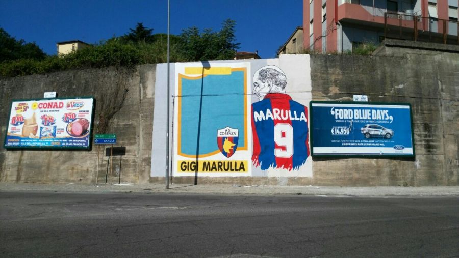 Un murale per Marulla ma senza la sua immagine, Cosenza protesta