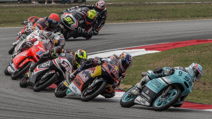 Moto3 Valencia: gara a Oliveria, mondiale a Kent