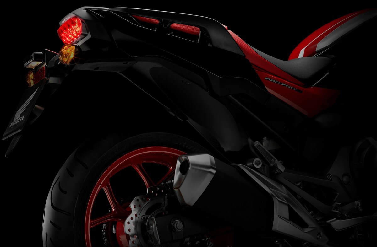 Honda NC750S: nuovi colori e non solo