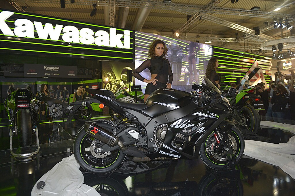 Eicma 2015: Kawasaki ZX-10R, per i campioni di ogni giorno