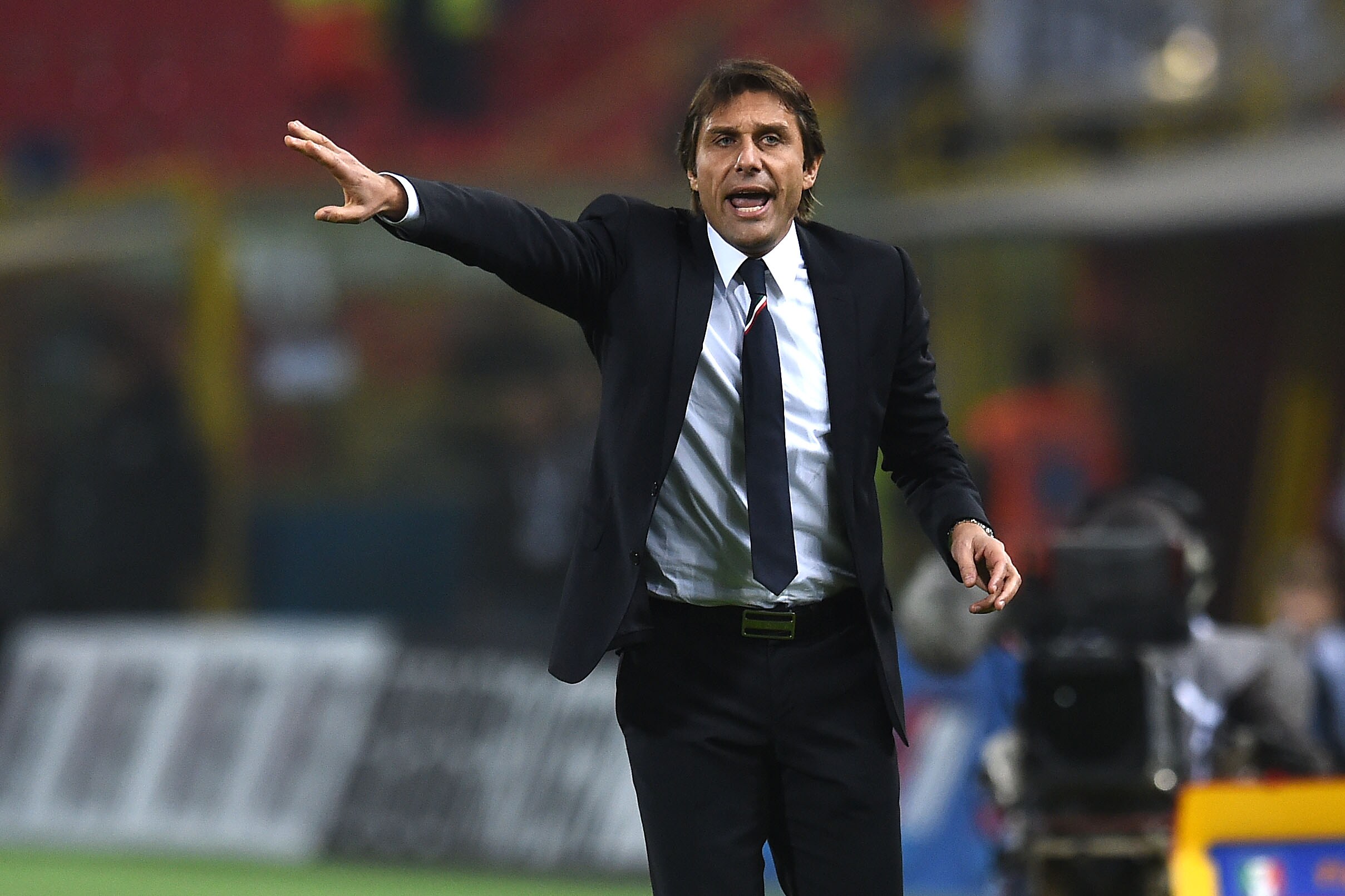 Italia, furia Conte: «Dobbiamo avere le unghie affilate»