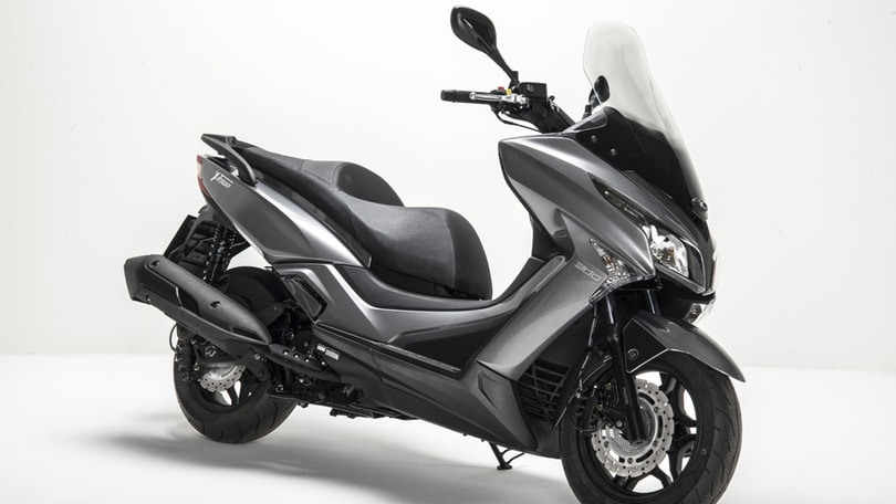 EICMA 2015: Kymco Xtown, 300 cc per la città