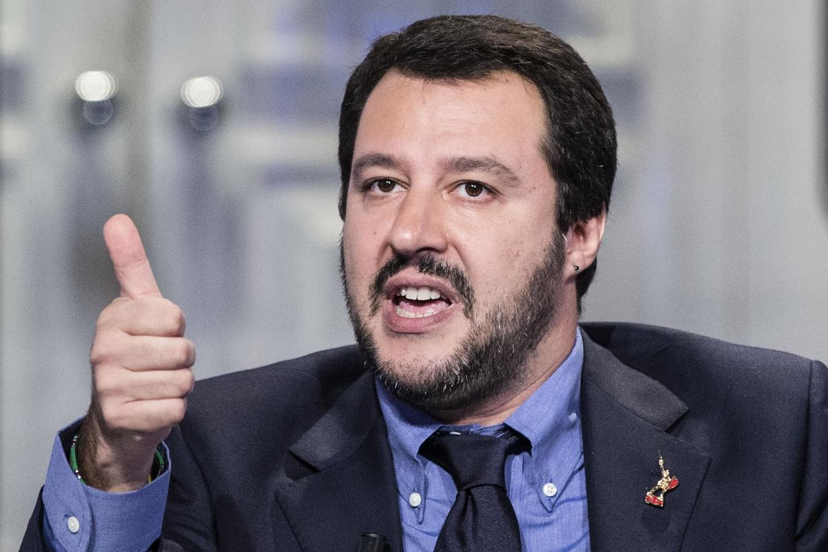 Salvini: dopo i fischi di Istanbul, Turchia fuori dagli Europei