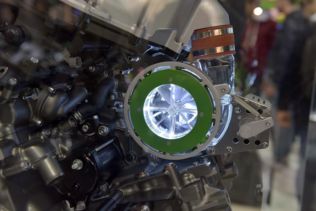 EICMA 2015: Kawasaki mette il “turbo”
