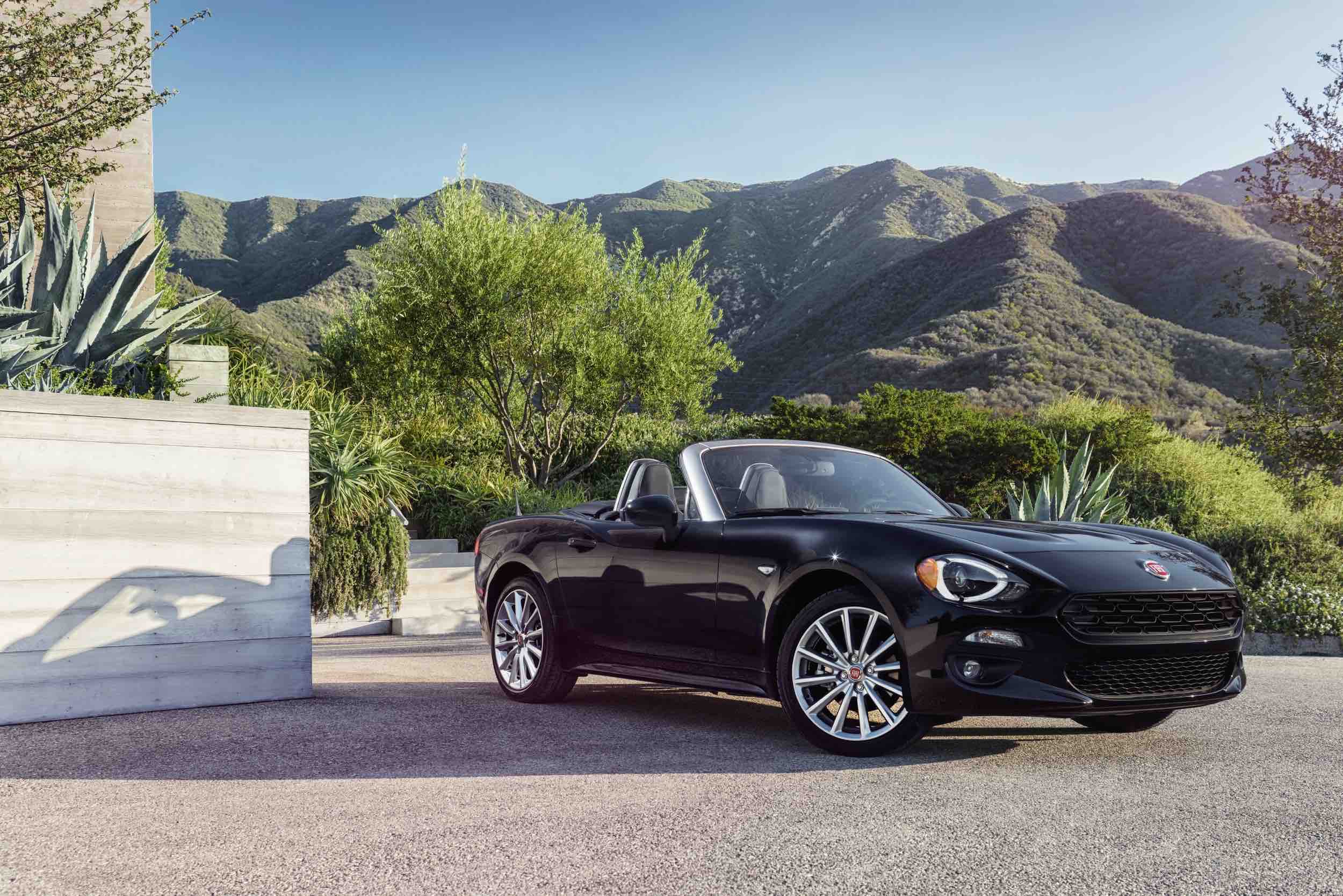 Fiat 124 Spider, foto e prezzi