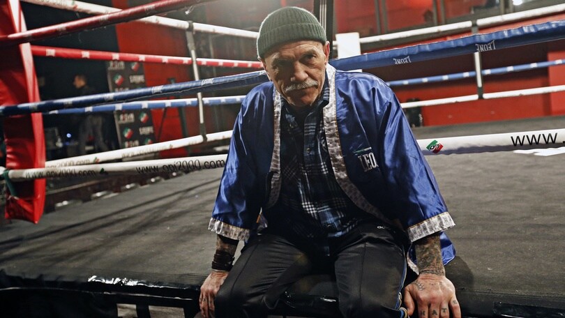 «Ti aspetto fuori»: la boxe arriva in tv