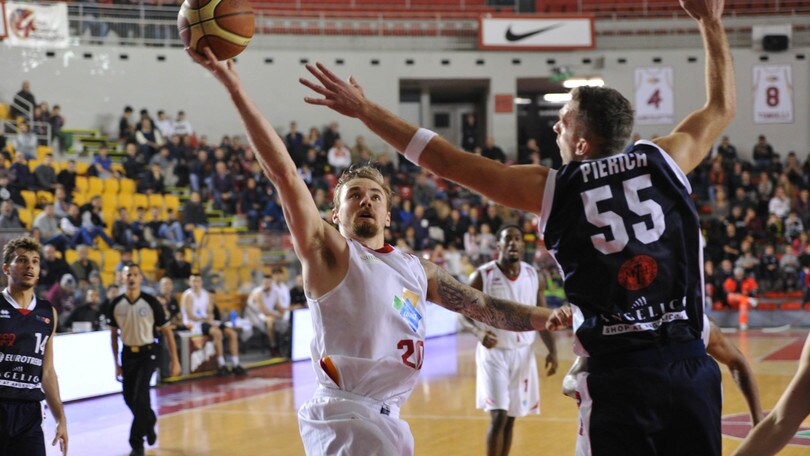 Roma, ecco il bis: vittoria a Reggio Calabria