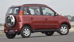 Nuova Mahindra Quanto, foto e prezzi