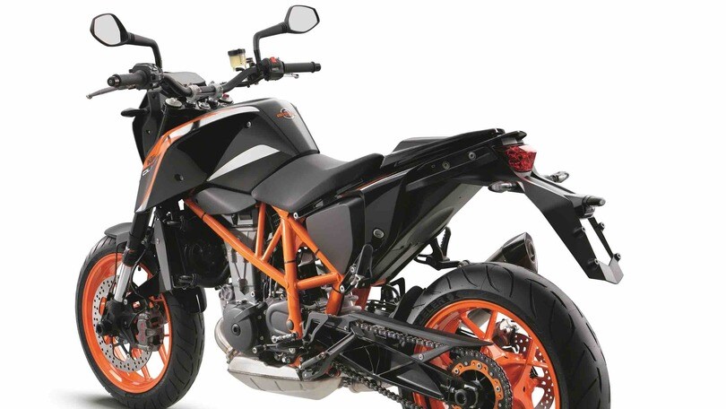 EICMA 2015: KTM 690 Duke, più cavalli per la naked
