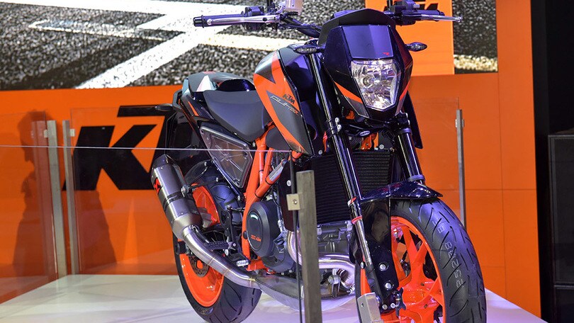 EICMA 2015: KTM 690 Duke, più cavalli per la naked