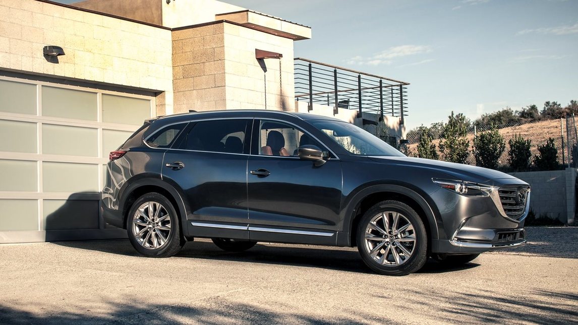 Mazda CX-9, big in Japan