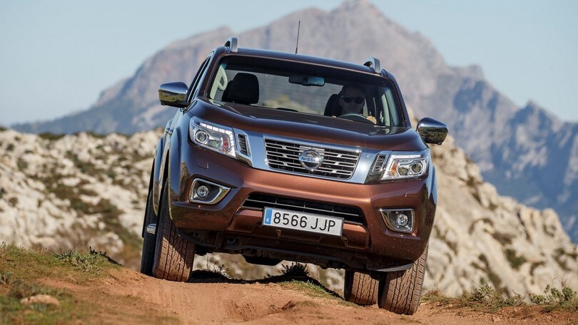 Nissan NP300 Navara, foto e prezzi