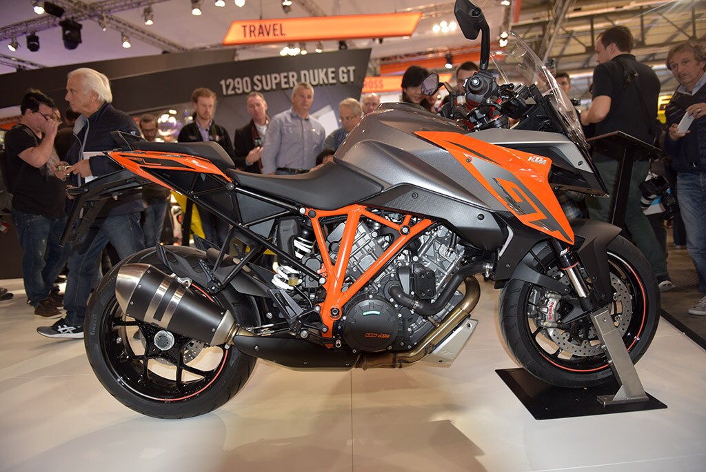 EICMA 2015: KTM 1290 Super Duke ora ha l’anima GT