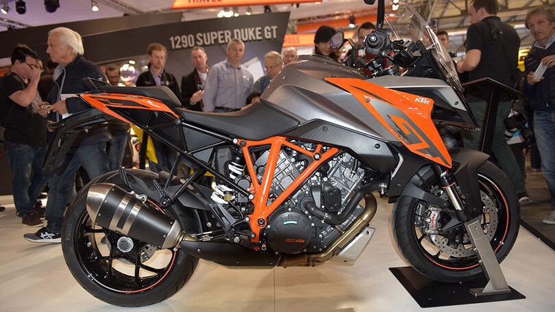 EICMA 2015: KTM 1290 Super Duke ora ha l’anima GT