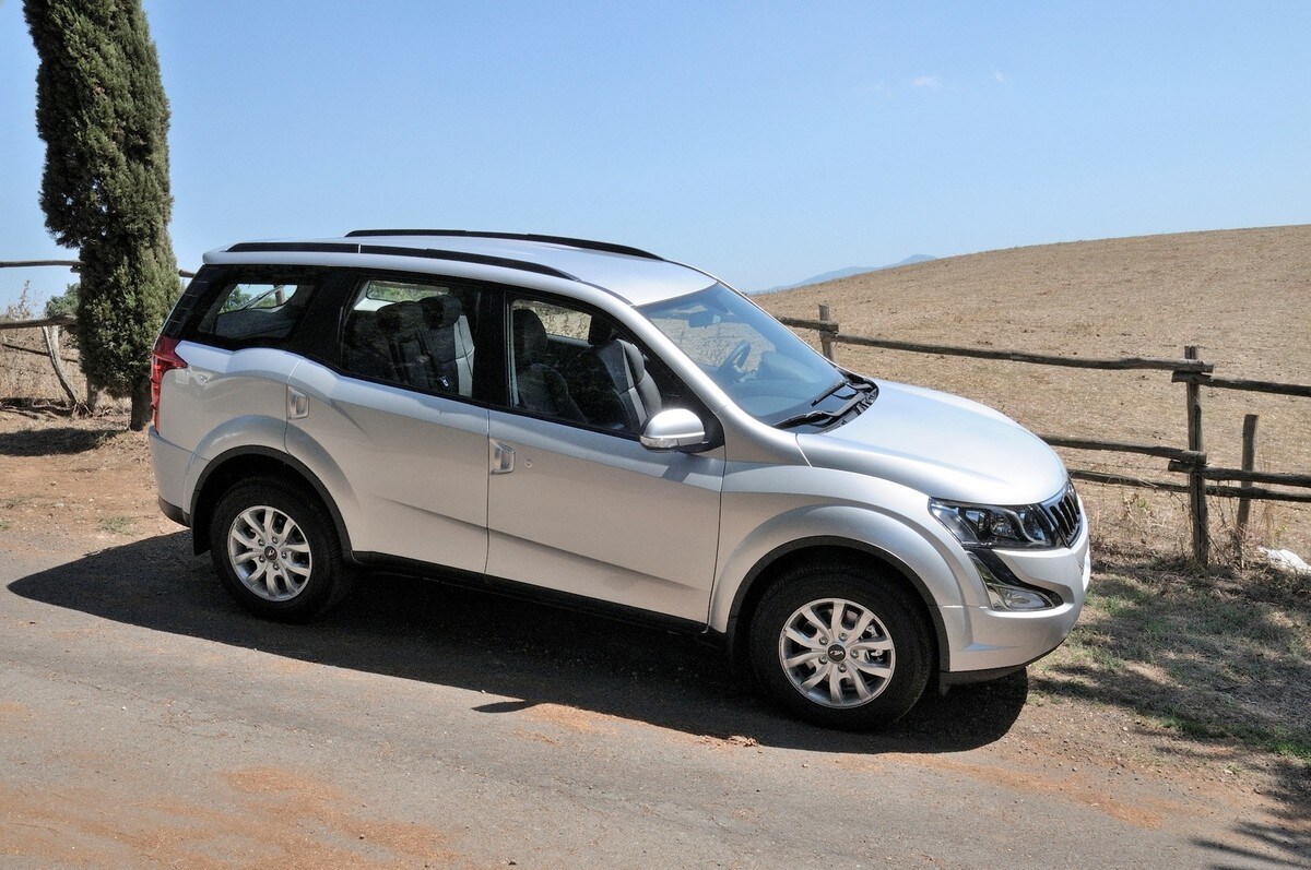 Nuova Mahidra XUV500, foto e prezzi