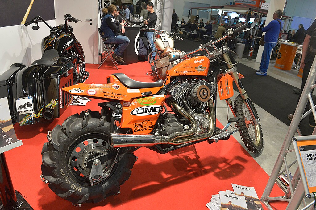 EICMA 2015, passione Scrambler, cafe racer e custom