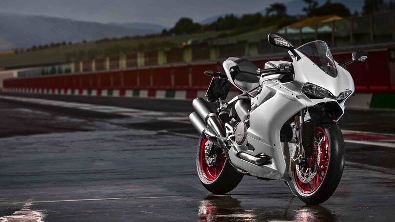 Ducati 959 Panigale, il test: equilibrio stabile