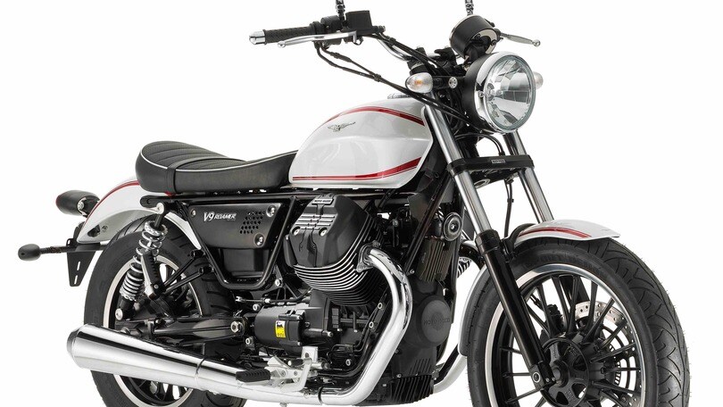 EICMA 2015: Moto Guzzi V9, cattiva o classica?