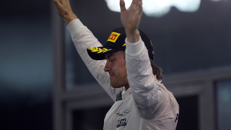 F1 Abu Dhabi, Rosberg sul podio con Hamilton e Raikkonen