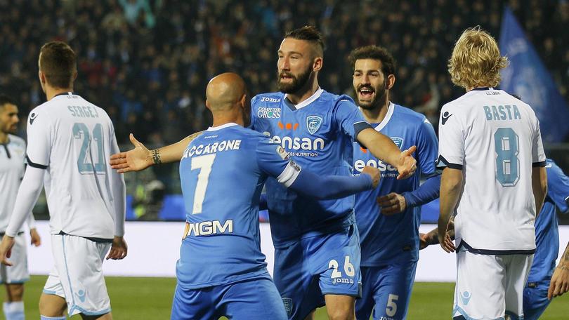 Empoli-Lazio 1-0, Tonelli di testa, annullati due gol a Klose